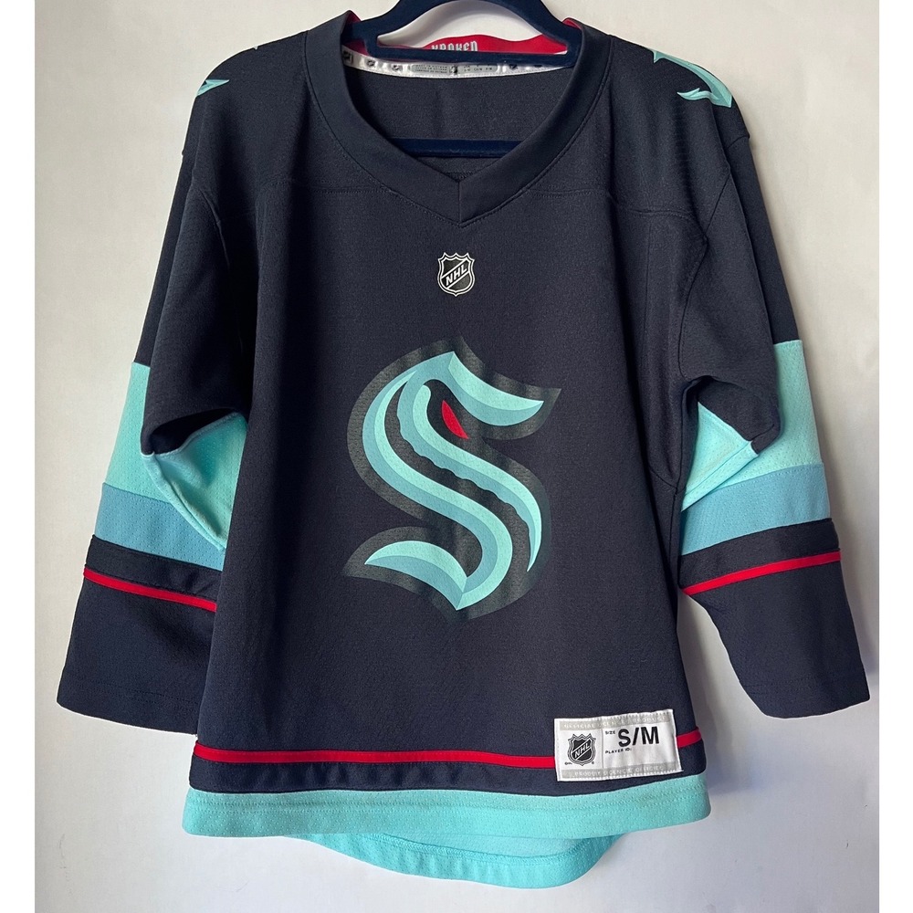 NHL Seattle Kraken Youth S/M Hockey Jersey Navy Blue Teal Red Logo